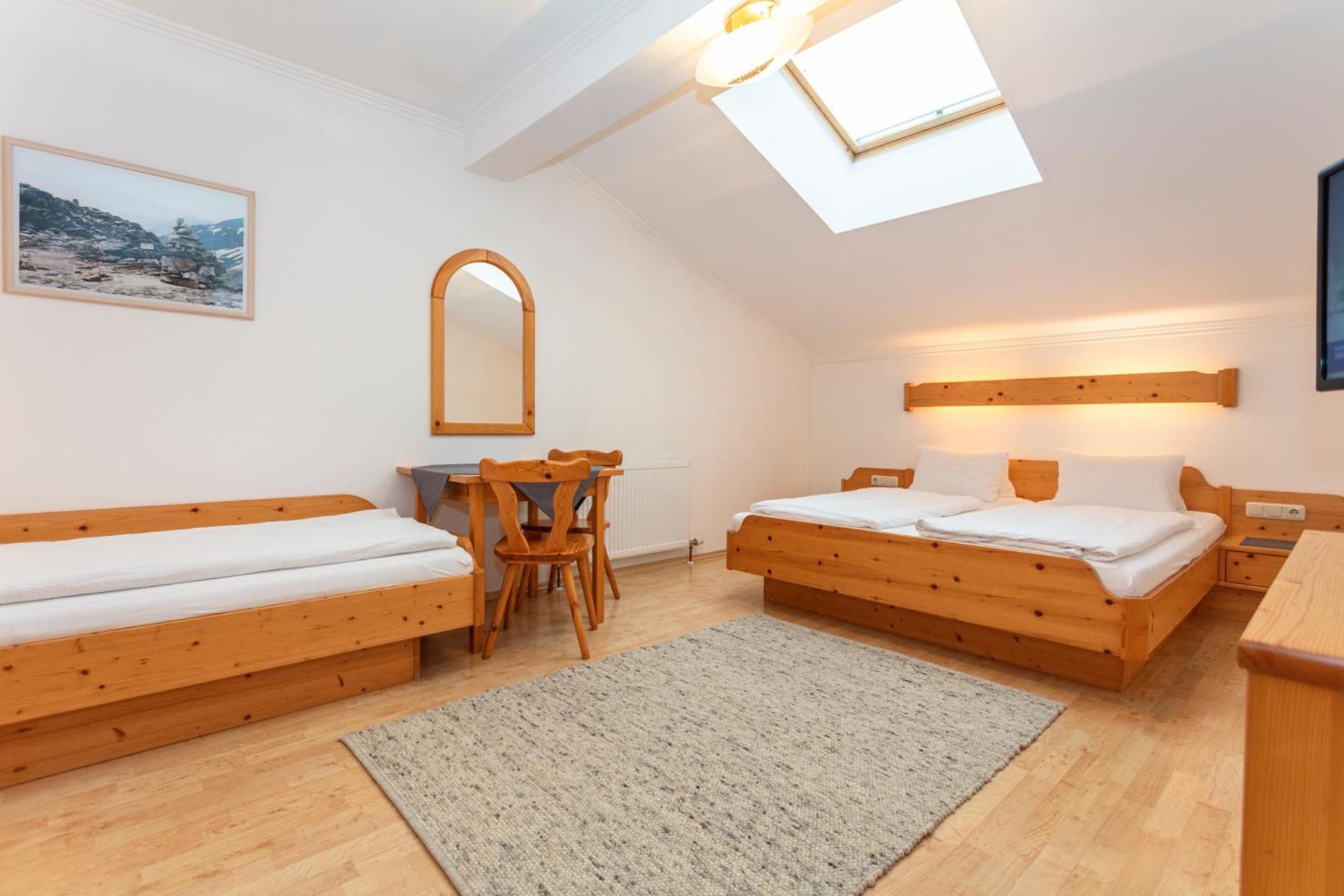 Tischlerwirt Hotel Uttendorf Kültér fotó