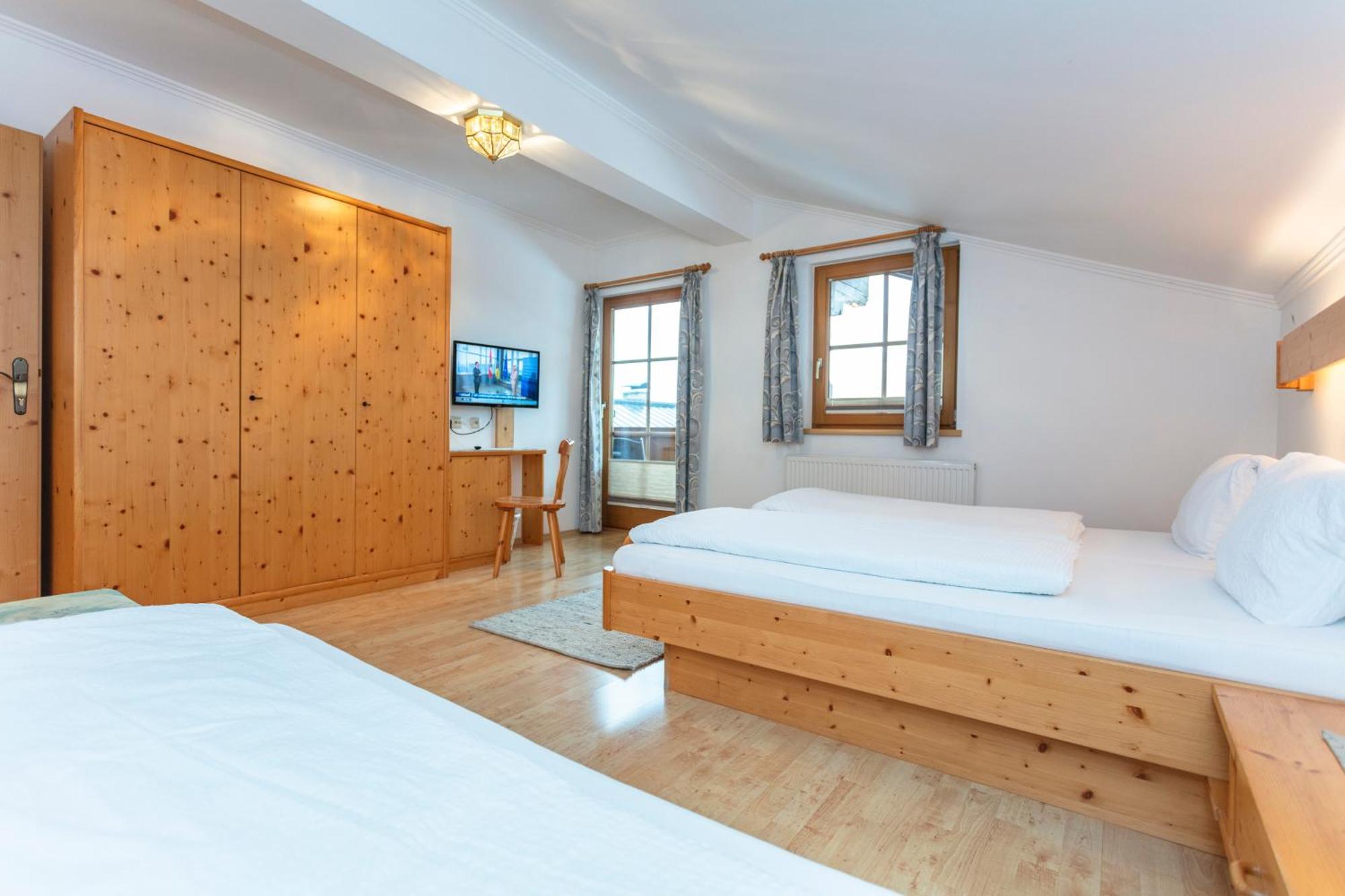 Tischlerwirt Hotel Uttendorf Kültér fotó