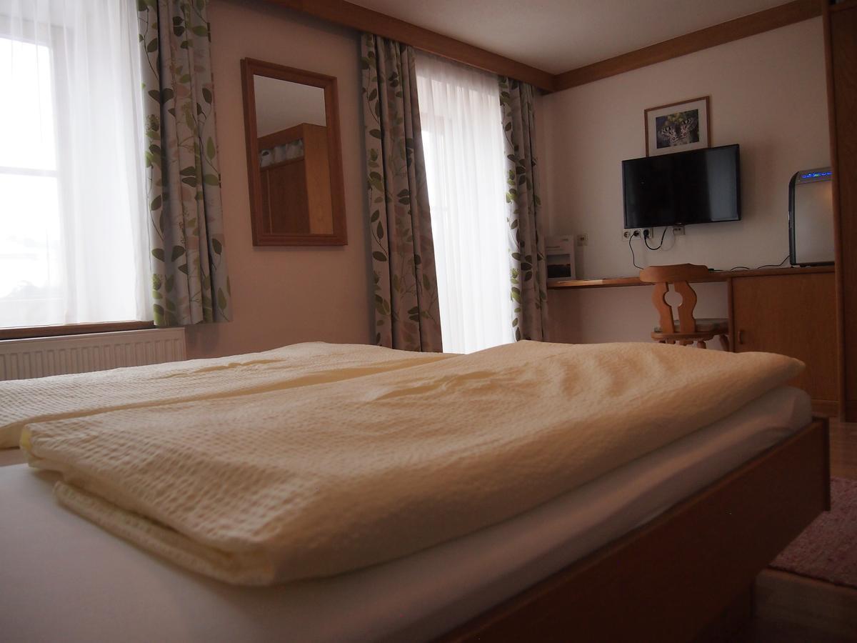 Tischlerwirt Hotel Uttendorf Kültér fotó
